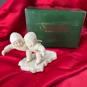 Snowbabies-We Make a Great Pair-68438 Dept. 56 Ice Skating Christmas New-Other